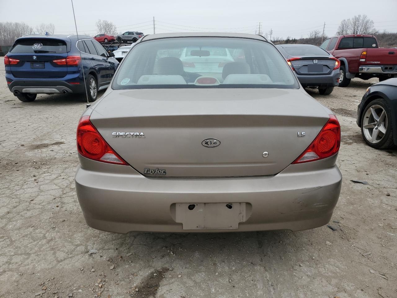 Lot #3053086629 2002 KIA SPECTRA BA