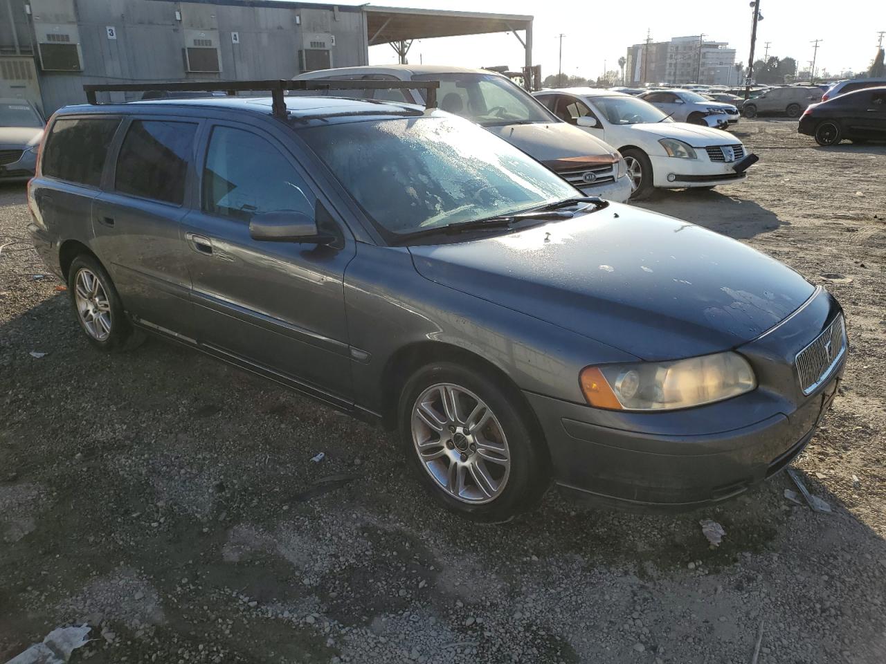 Lot #3051291643 2006 VOLVO V70