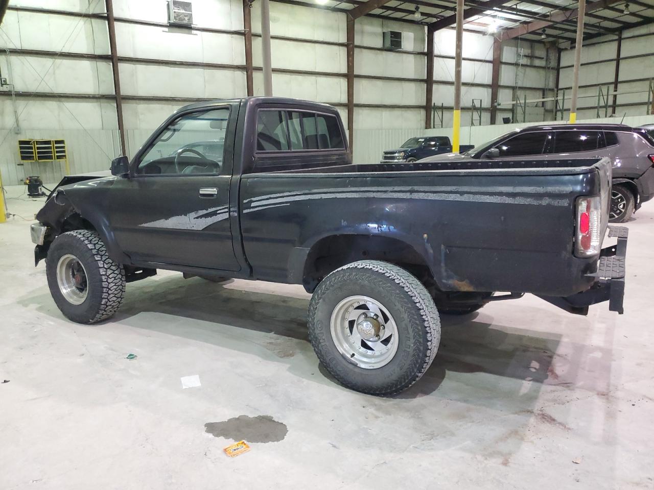 Lot #3040580639 1993 TOYOTA PICKUP 1/2