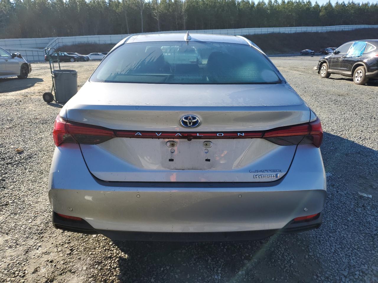 Lot #3026100102 2021 TOYOTA AVALON LIM