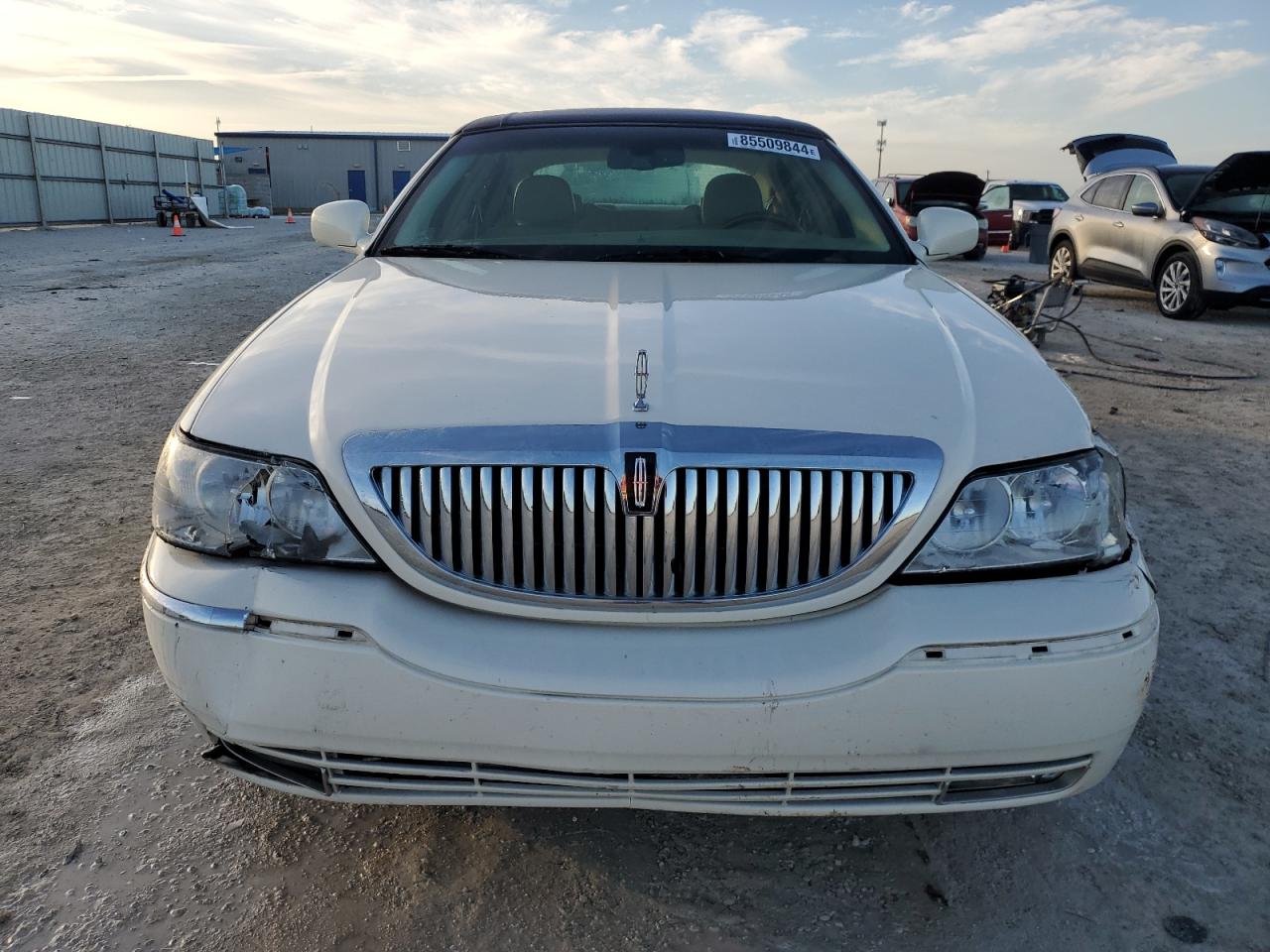 Lot #3045938264 2007 LINCOLN TOWN CAR D