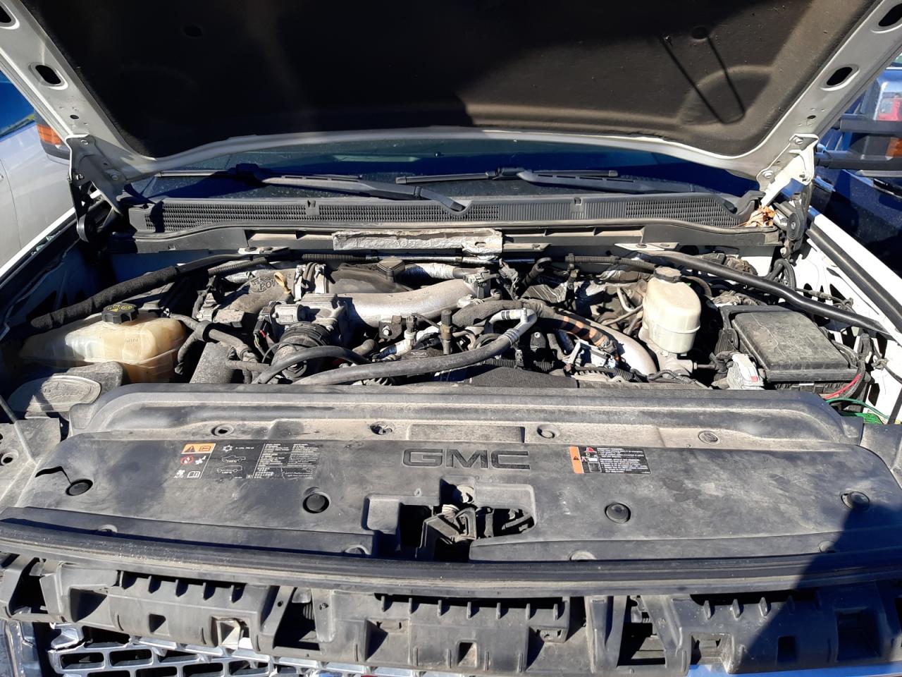 GMC SIERRA K2500 DENALI