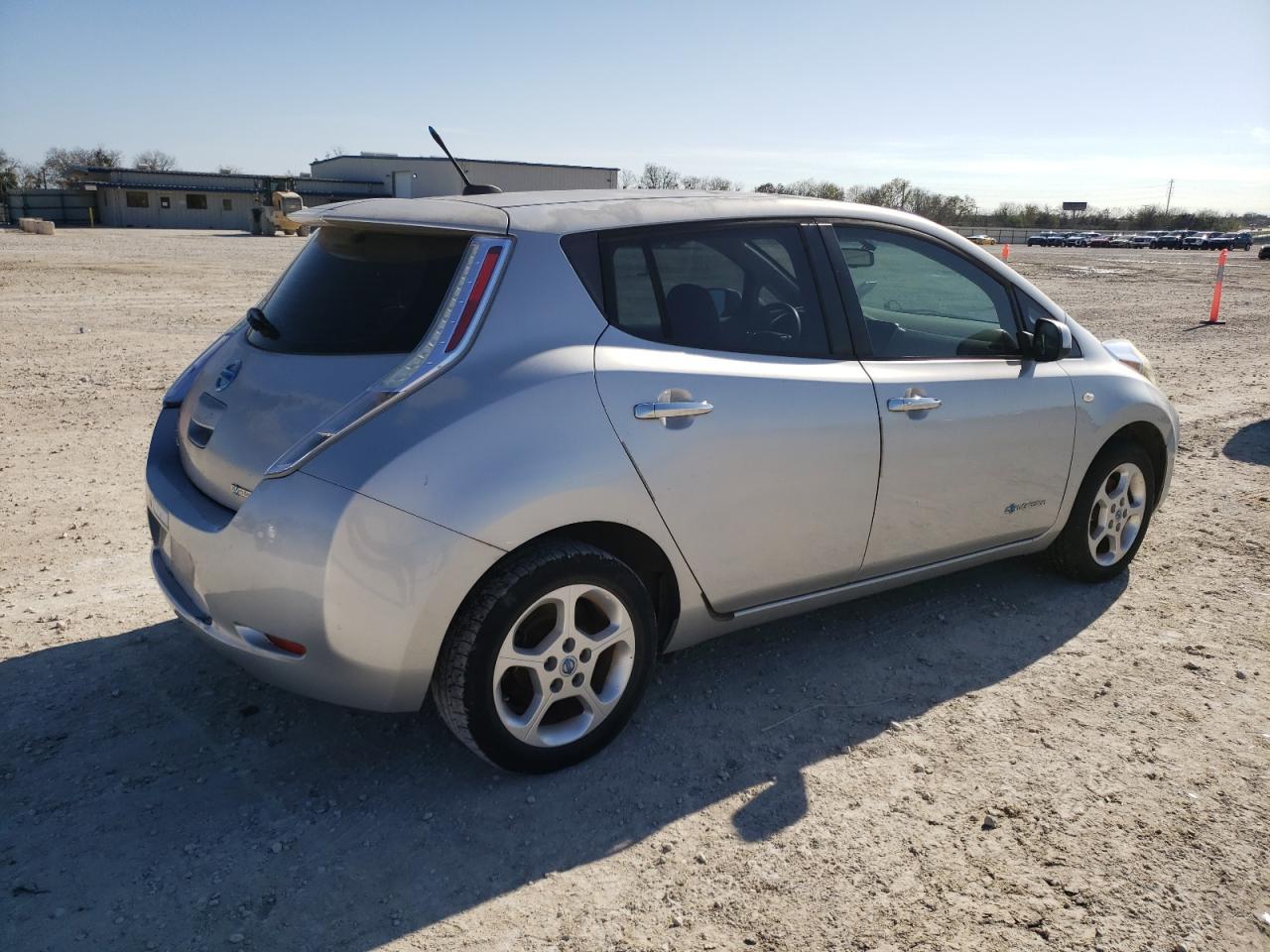 Lot #3029388729 2011 NISSAN LEAF SV