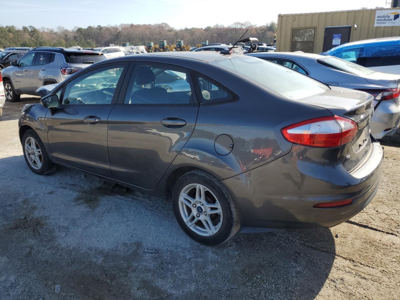 Lot #3033119987 2018 FORD FIESTA SE