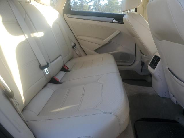 2015 VOLKSWAGEN PASSAT SE - 1VWBV7A36FC050305
