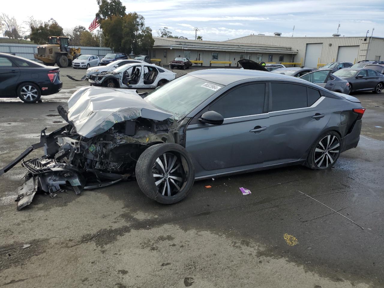  Salvage Nissan Altima