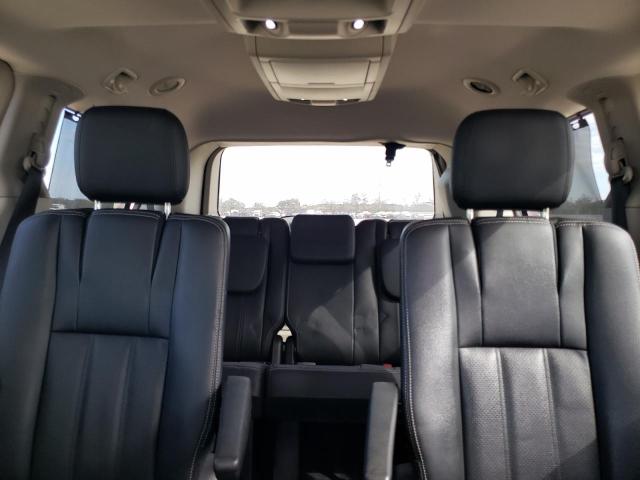 2016 CHRYSLER TOWN & COU - 2C4RC1CG6GR191663