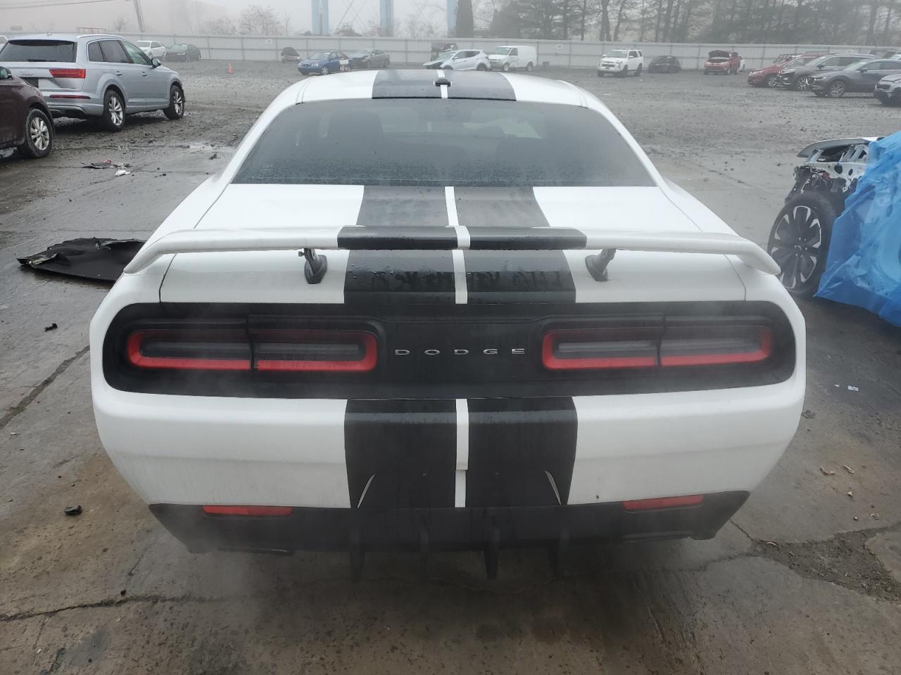 Lot #3034588747 2016 DODGE CHALLENGER