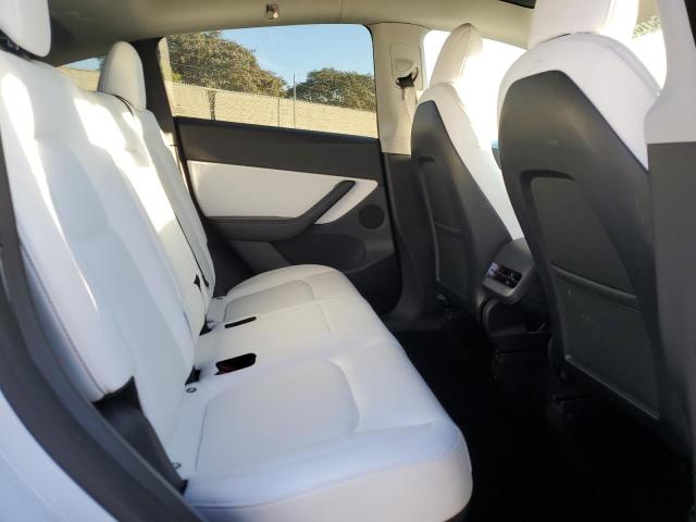 2022 TESLA MODEL Y - 7SAYGDEE9NF367274