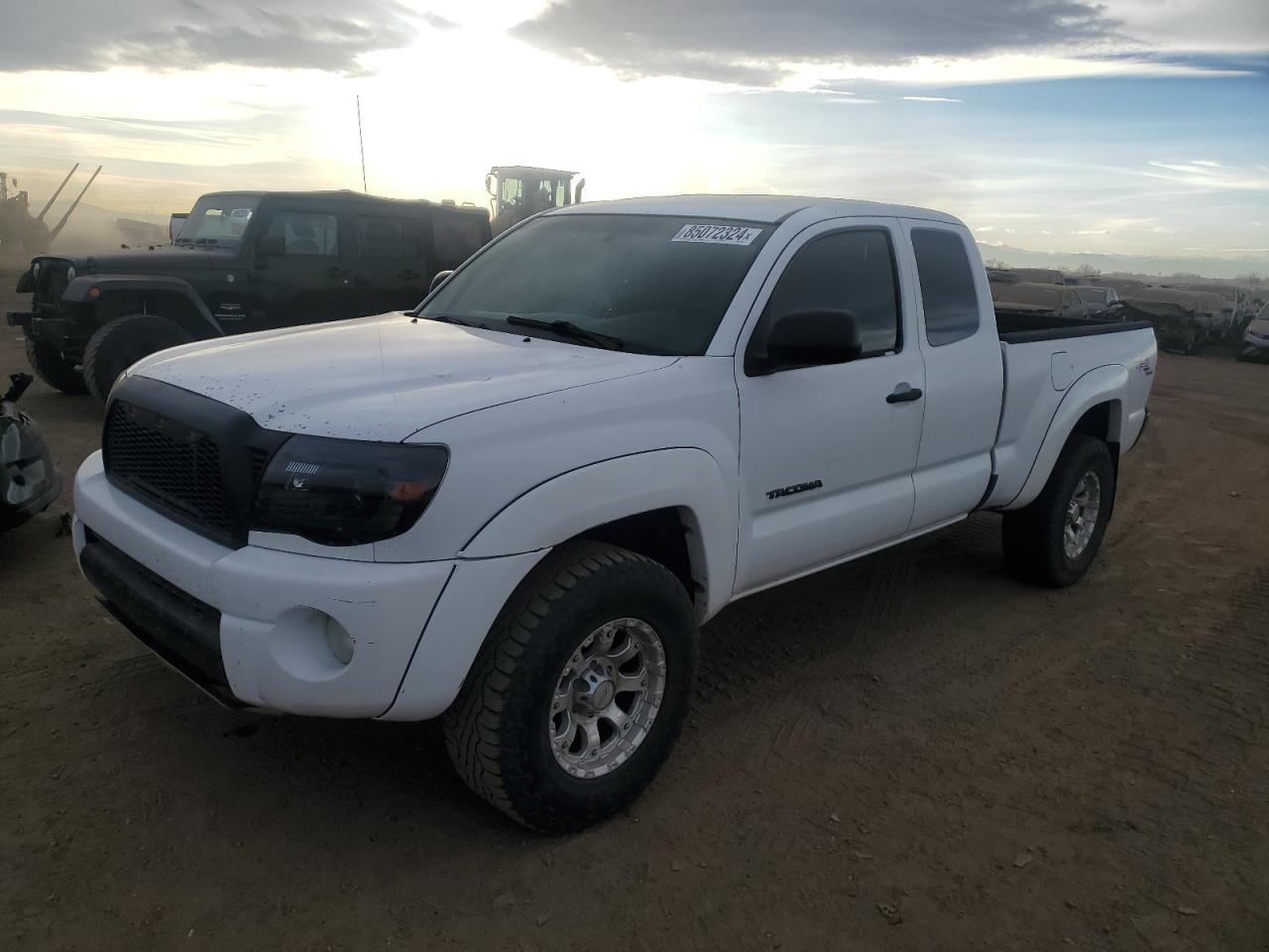  Salvage Toyota Tacoma