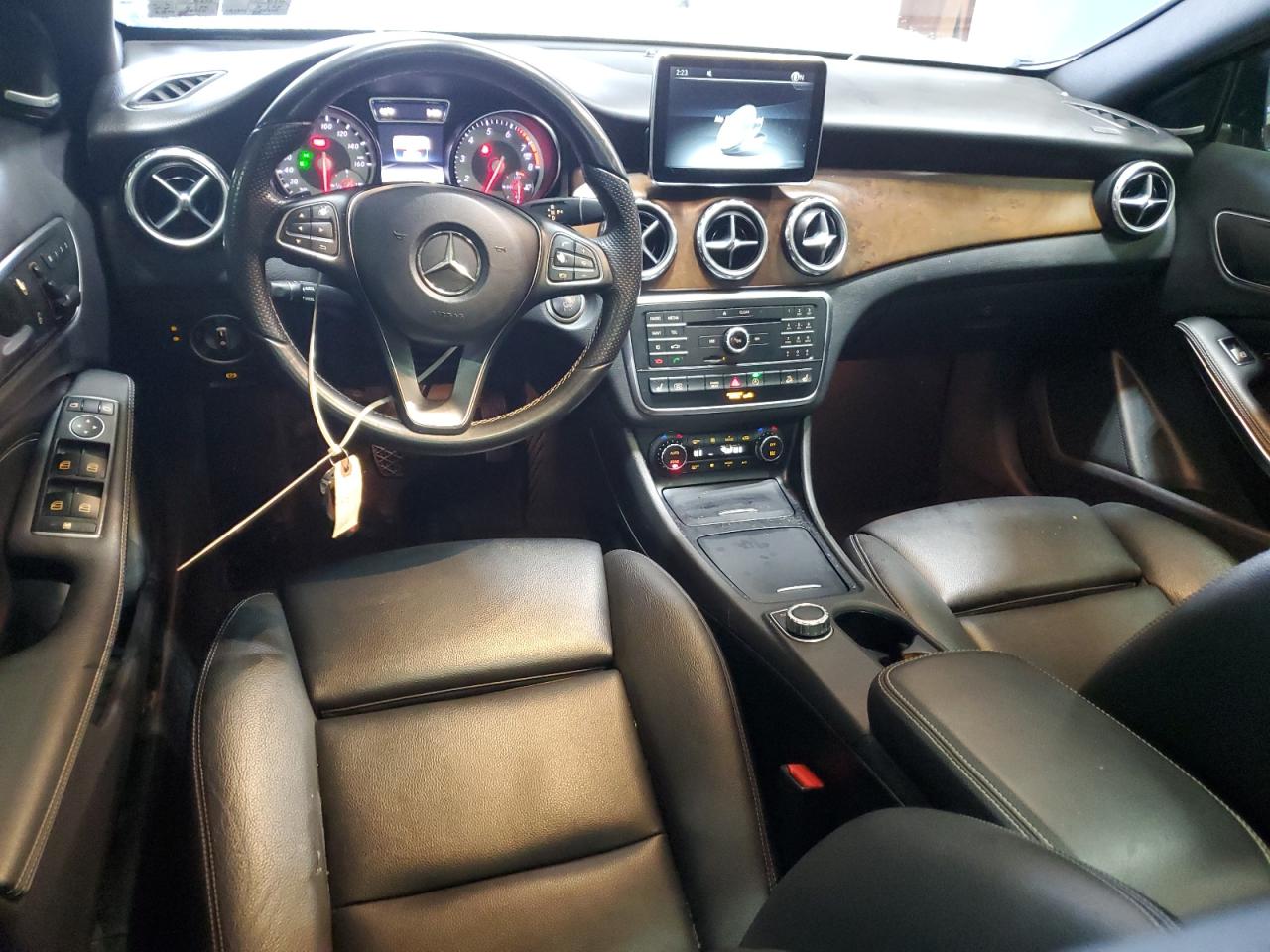 MERCEDES-BENZ GLA-CLASS 250 4MATIC