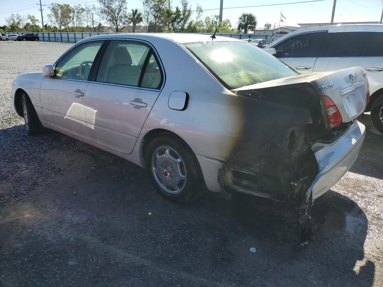 Lot #3023342257 2001 LEXUS LS 430