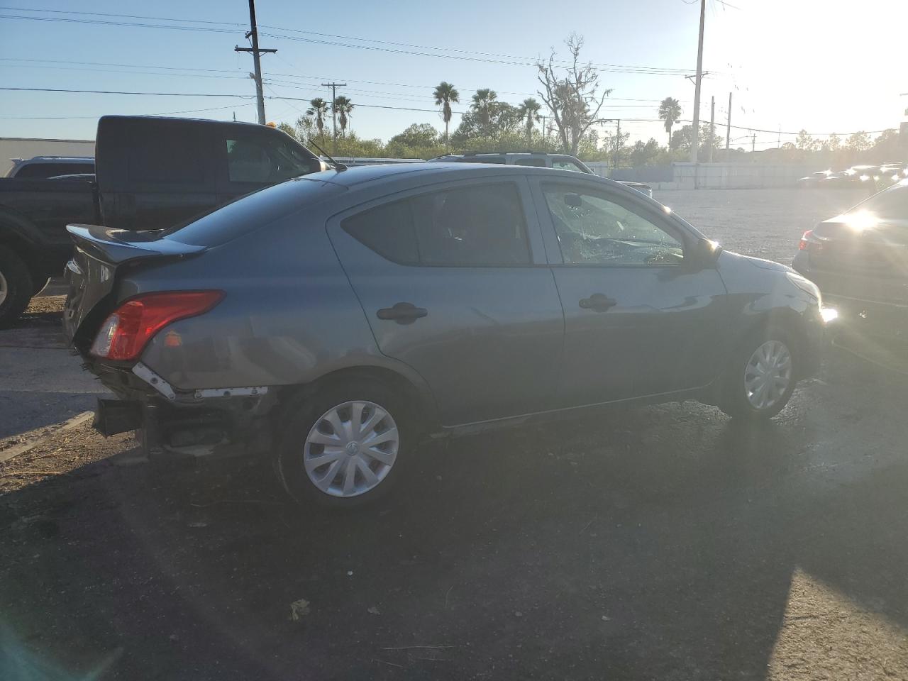 Lot #3025730321 2019 NISSAN VERSA S