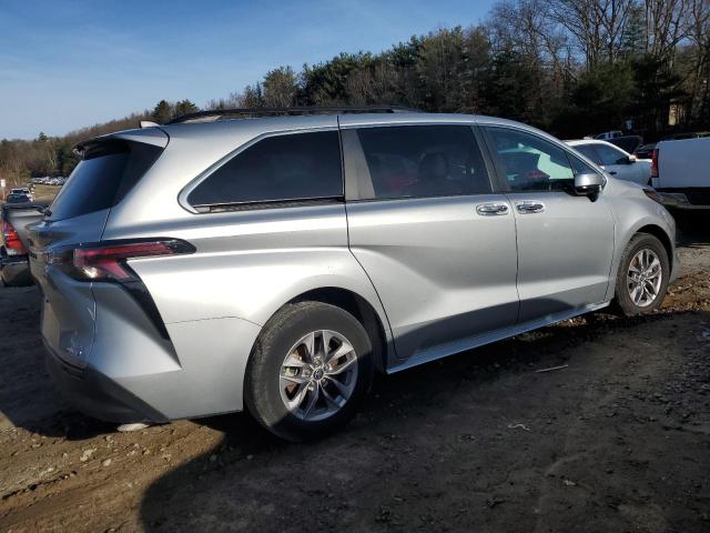 TOYOTA SIENNA XLE 2023 silver  hybrid engine 5TDYRKEC1PS156966 photo #4