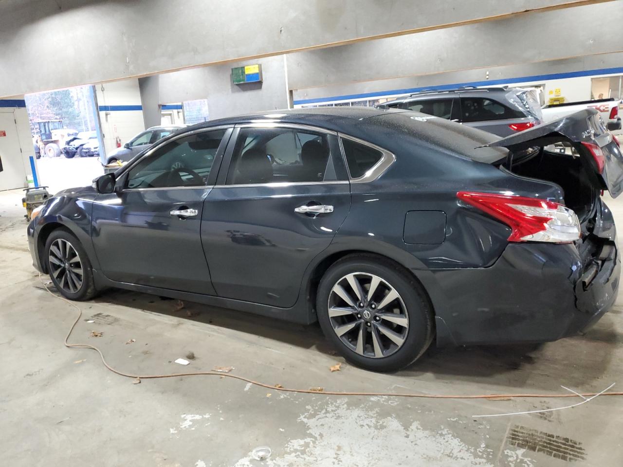 Lot #3024683680 2017 NISSAN ALTIMA 2.5