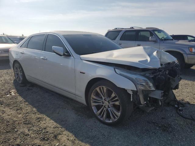 VIN 1G6KP5R68JU129058 2018 CADILLAC CT6 no.4