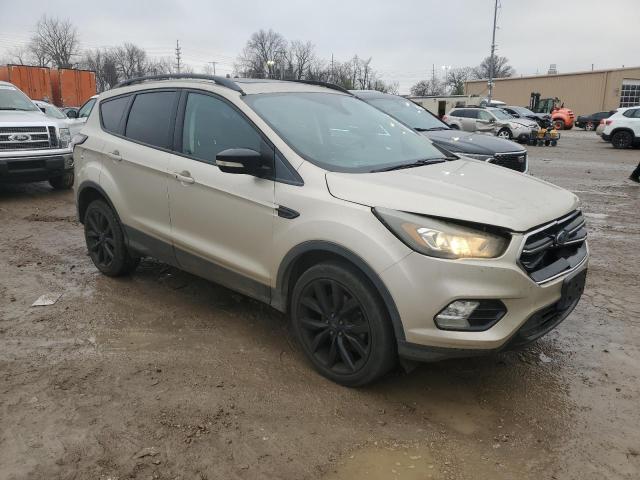 Vin: 1fmcu9j97hud86449, lot: 86100664, ford escape titanium 20174