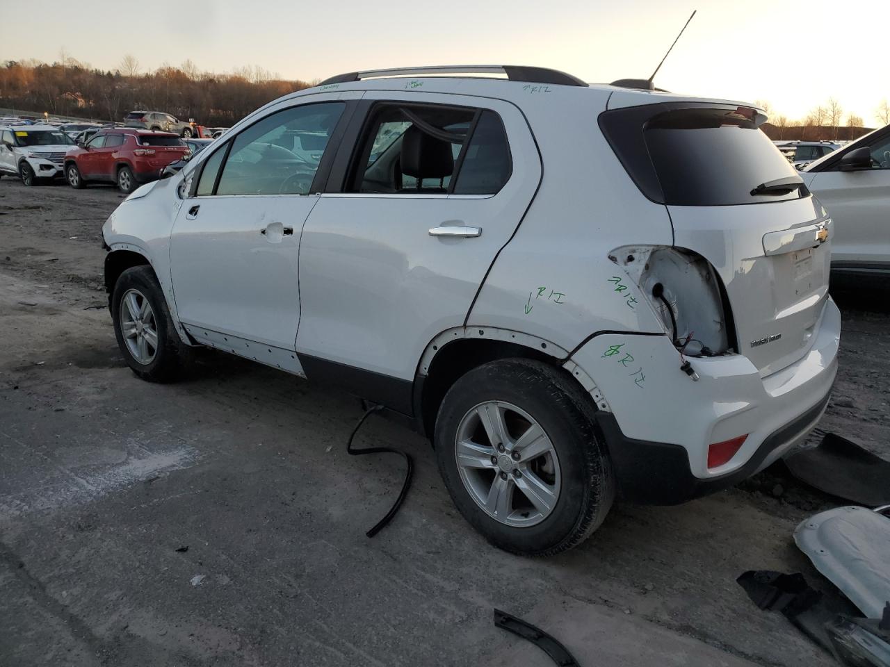 Lot #3030736121 2020 CHEVROLET TRAX 1LT