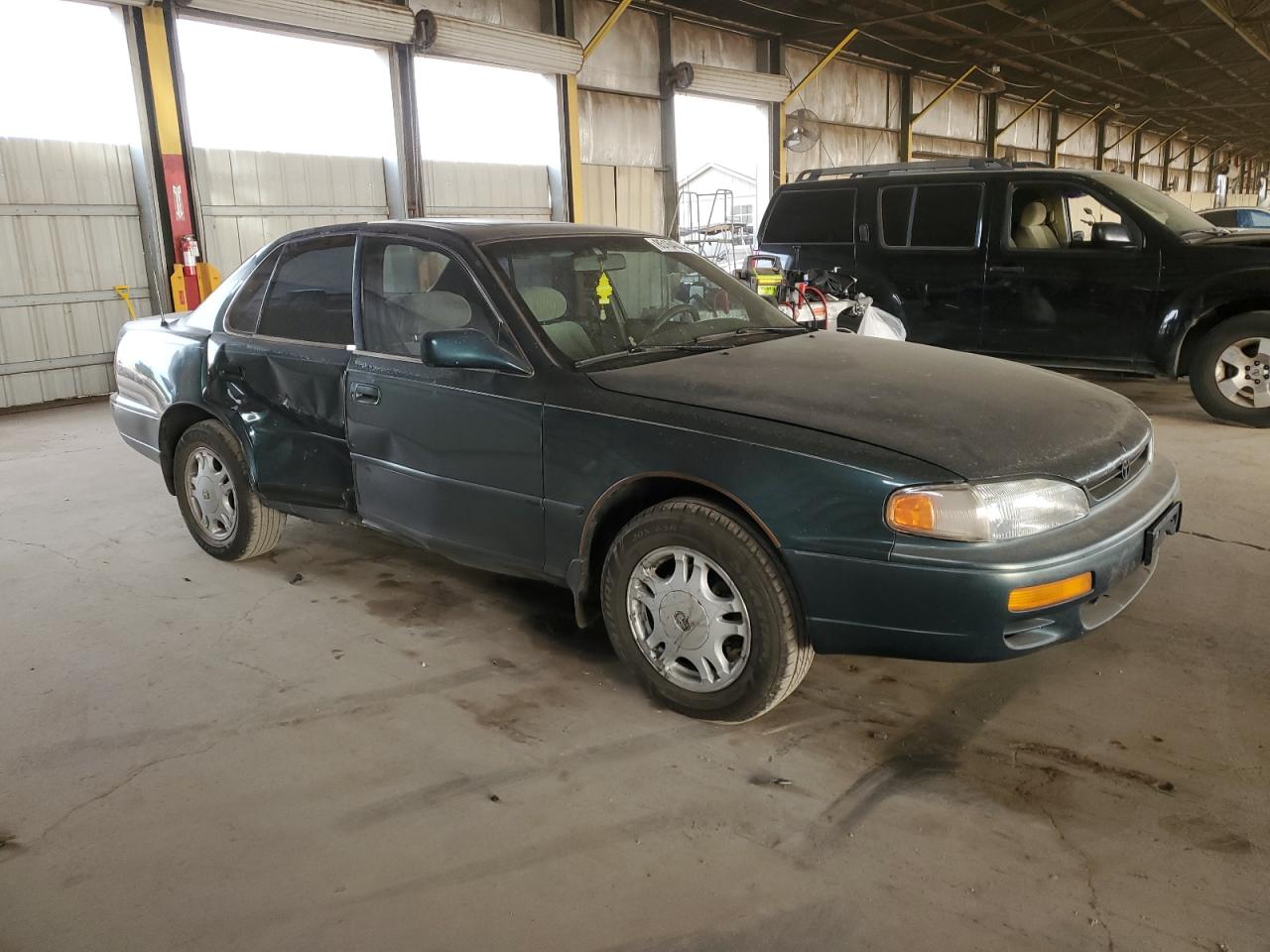 Lot #3041156143 1996 TOYOTA CAMRY LE