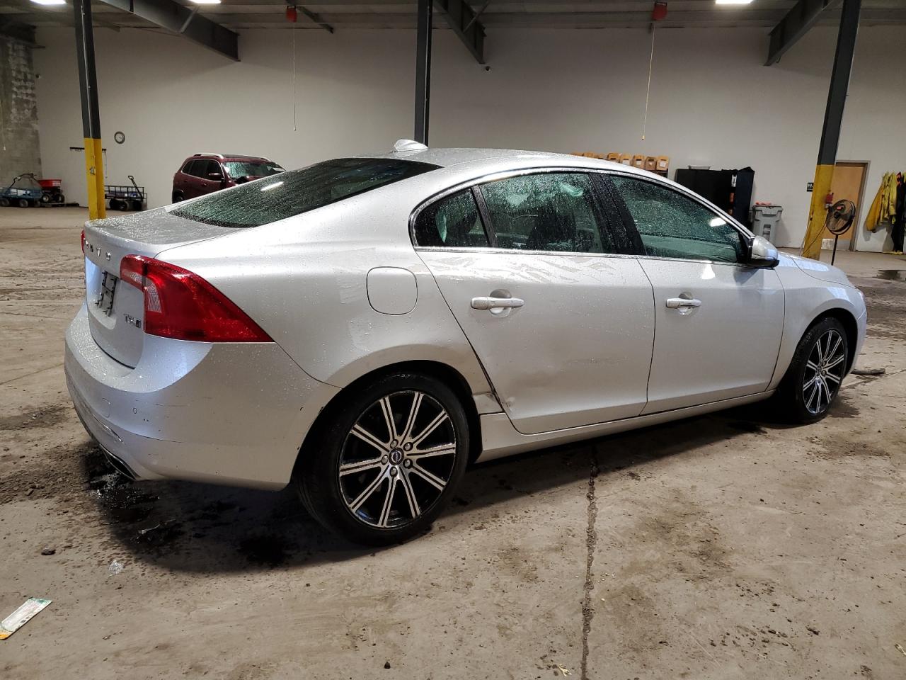 Lot #3029693181 2018 VOLVO S60 INSCRI