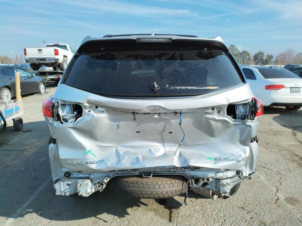 Lot #3030385472 2019 TOYOTA HIGHLANDER