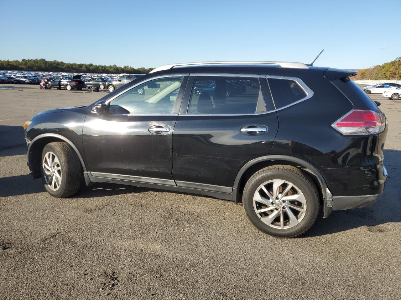 Lot #3034284165 2015 NISSAN ROGUE S