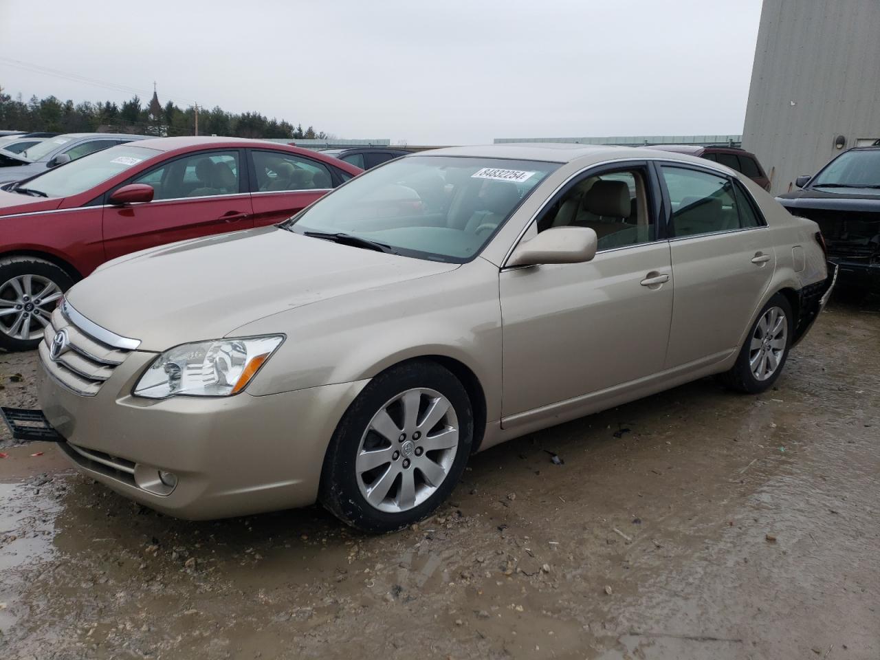 Lot #3029739672 2005 TOYOTA AVALON XL