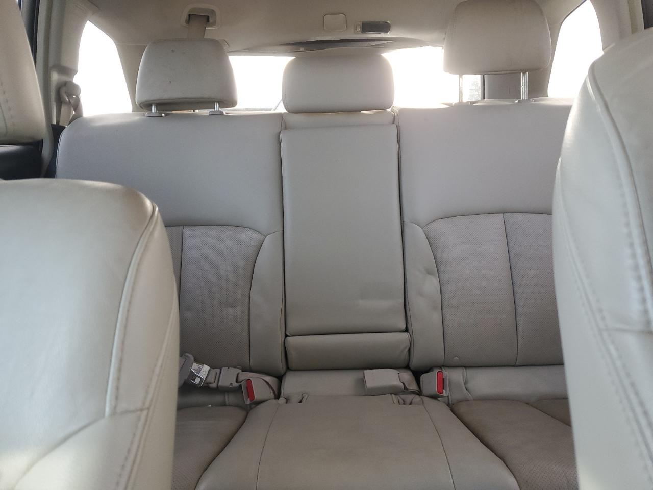 SUBARU LEGACY 2.5I LIMITED