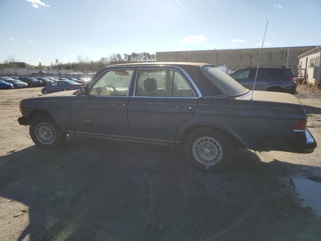 Lot #3047189281 1984 MERCEDES-BENZ 300 DT