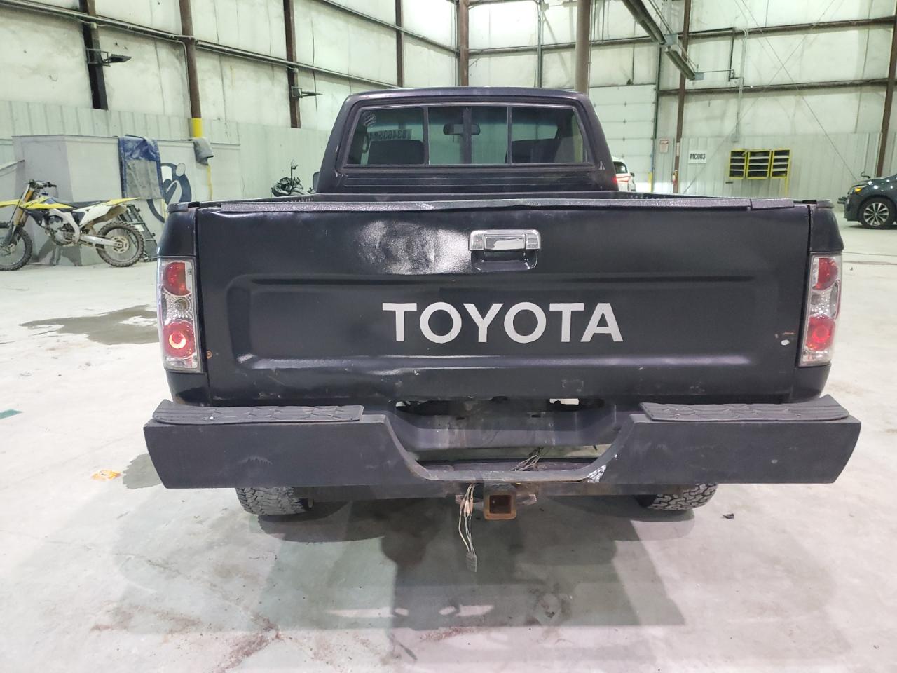 Lot #3040580639 1993 TOYOTA PICKUP 1/2