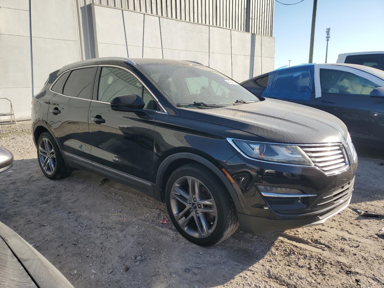 Lot #3031597821 2017 LINCOLN MKC RESERV