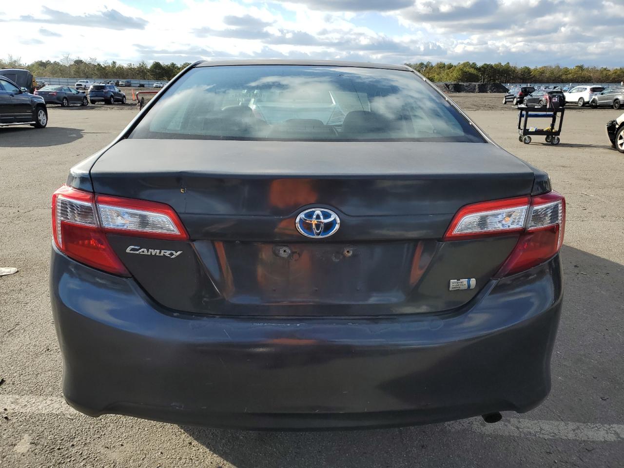 Lot #3023335280 2014 TOYOTA CAMRY HYBR