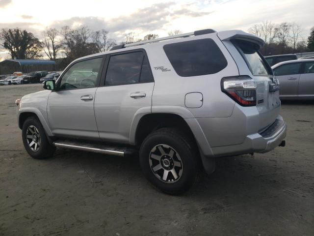 2018 TOYOTA 4RUNNER SR - JTEBU5JR7J5541196