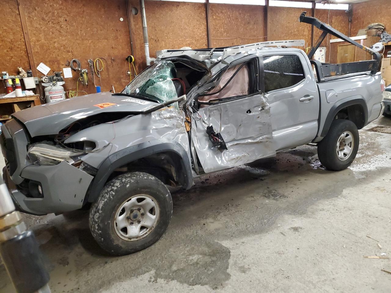  Salvage Toyota Tacoma