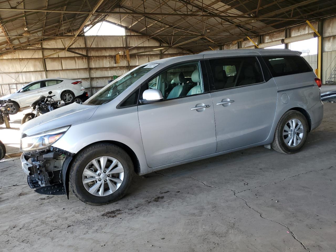  Salvage Kia Sedona