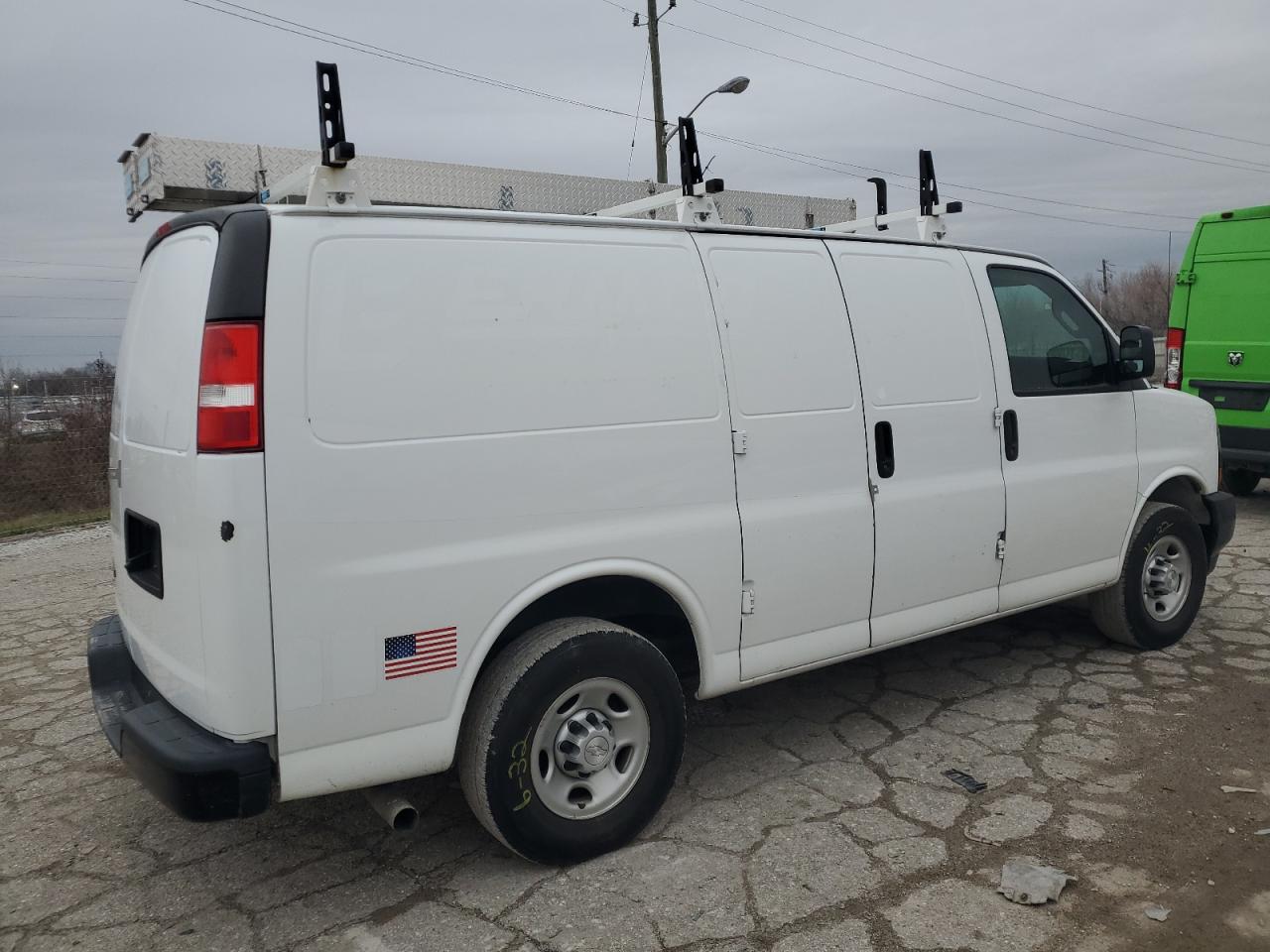 Lot #3033257825 2019 CHEVROLET EXPRESS G2