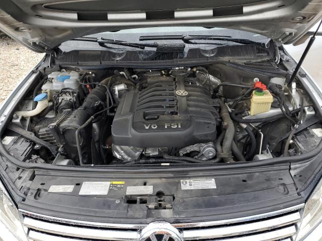 2016 VOLKSWAGEN TOUAREG SP WVGEF9BP2GD008196