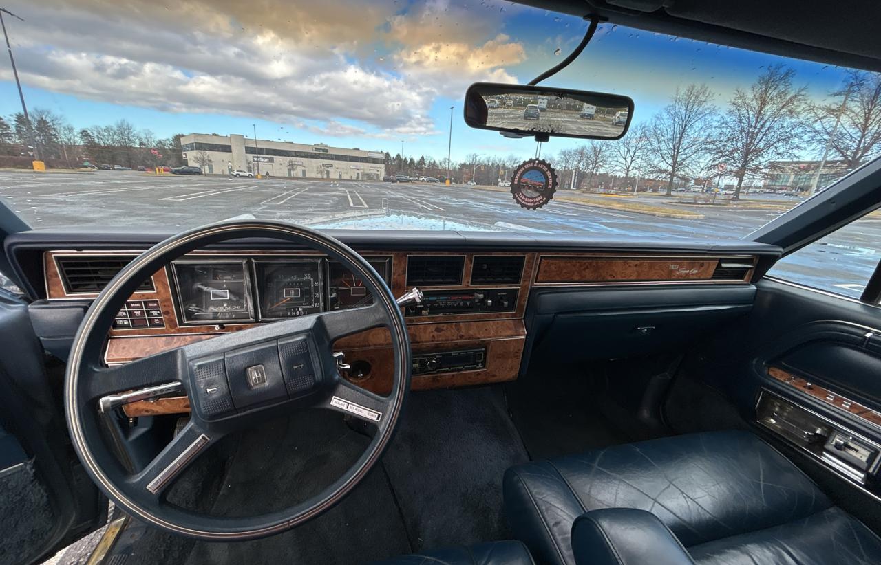 Lot #3040716831 1985 LINCOLN TOWN CAR