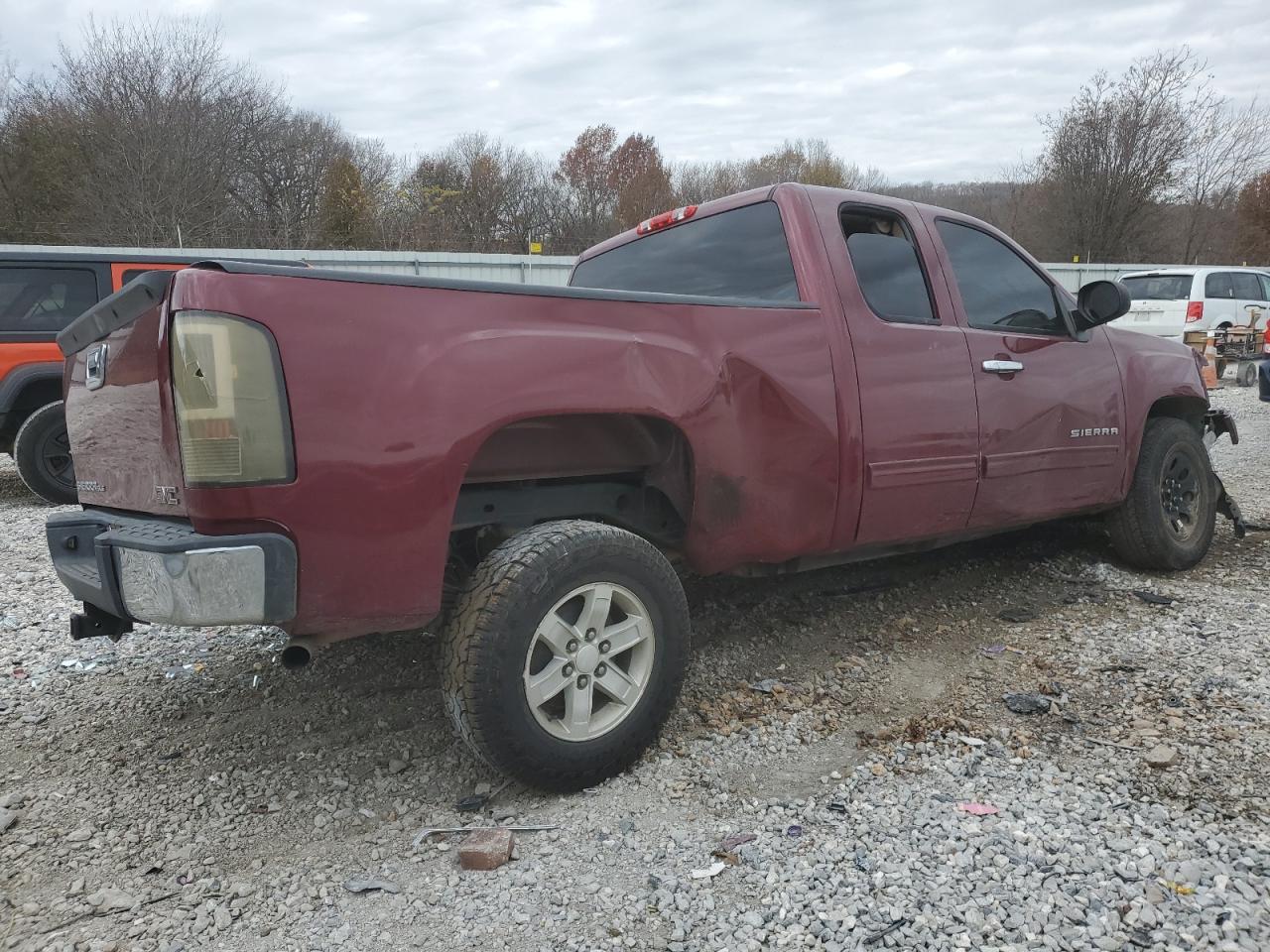 Lot #3029673088 2013 GMC SIERRA C15