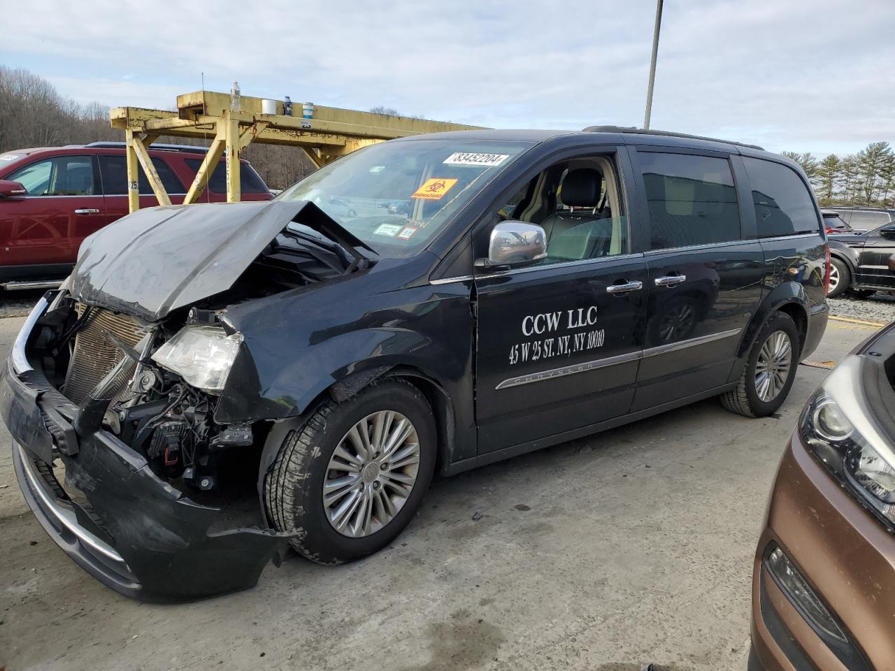 CHRYSLER TOWN & COUNTRY TOURING L