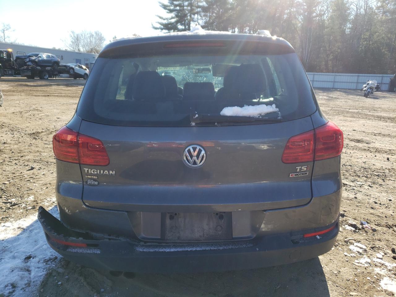 Lot #3024427545 2018 VOLKSWAGEN TIGUAN LIM