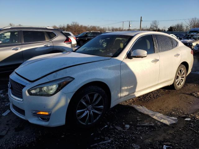 INFINITI Q70 3.7