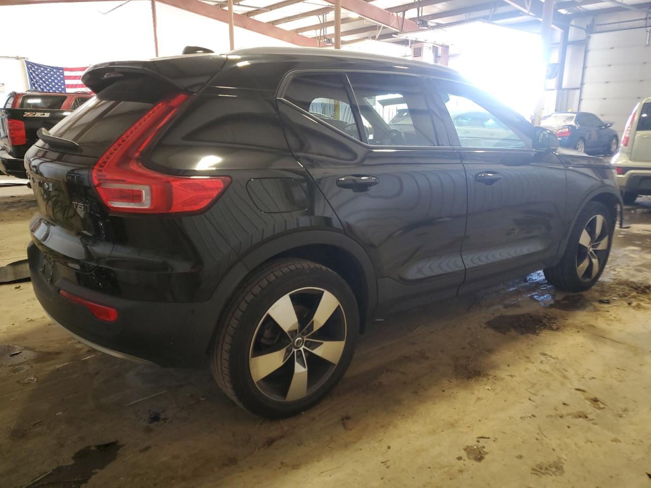 Lot #3050507113 2019 VOLVO XC40 T5 MO