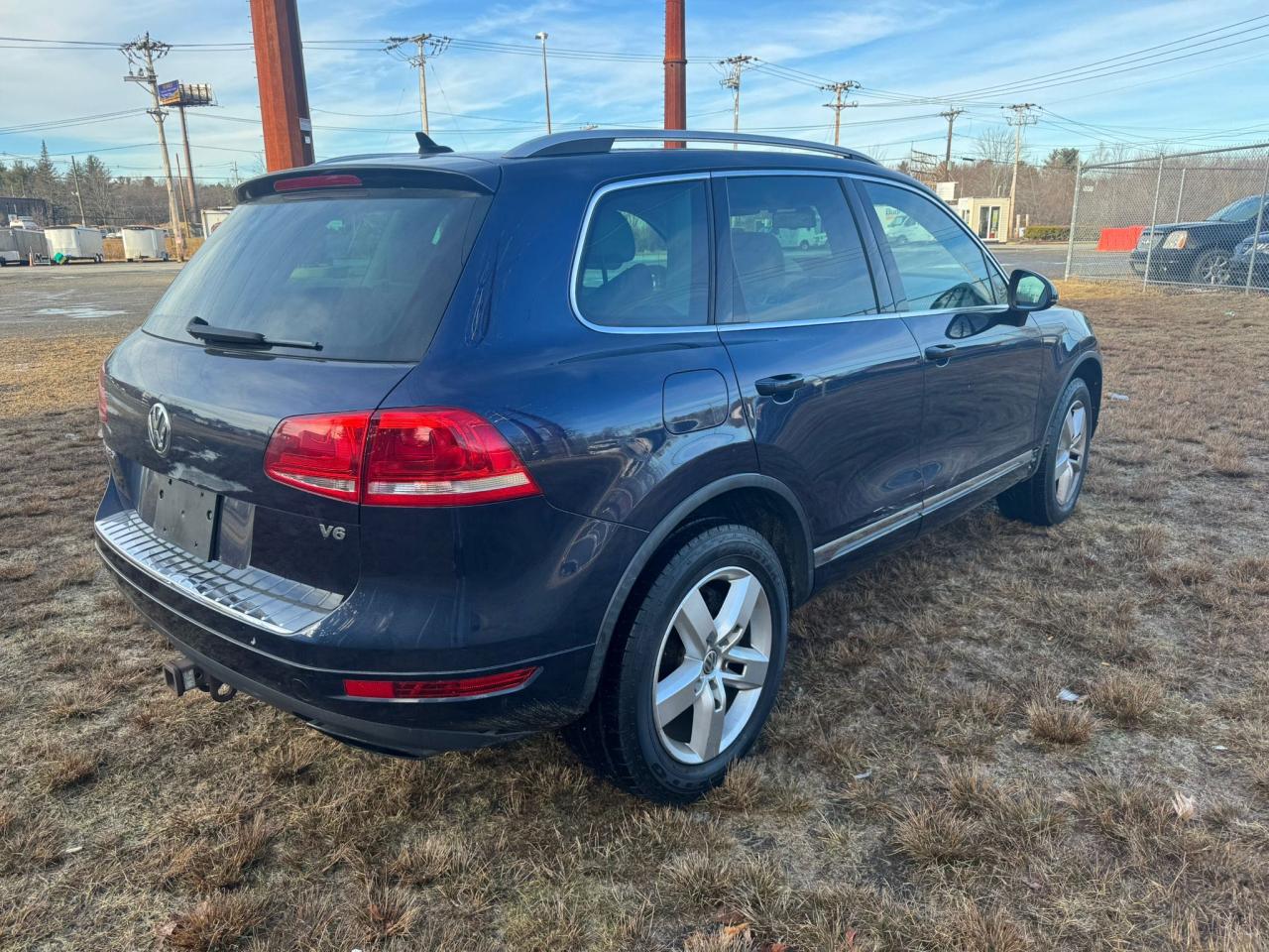 Lot #3042007184 2012 VOLKSWAGEN TOUAREG V6