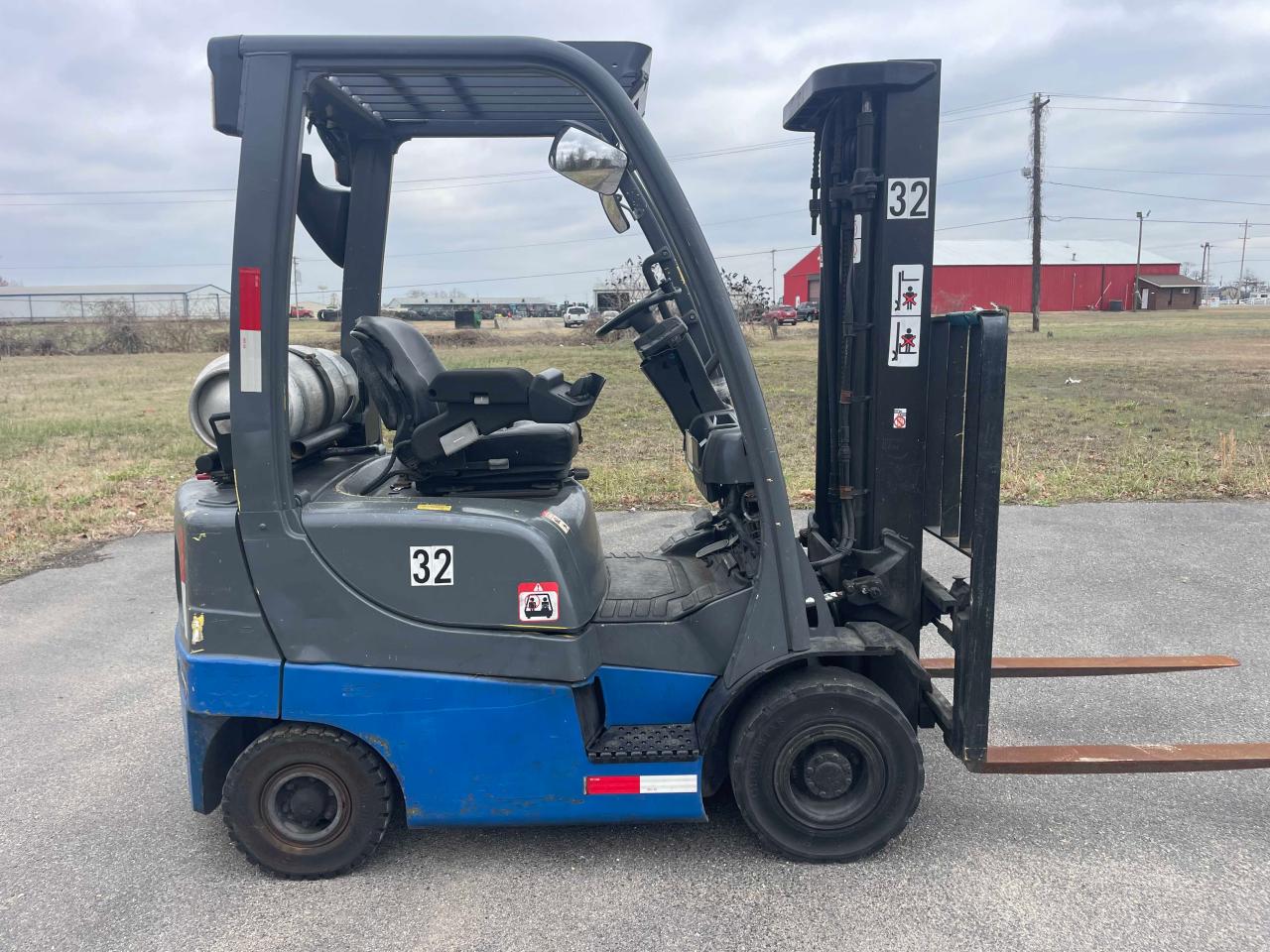 Lot #3033545083 2006 HYST FORKLIFT