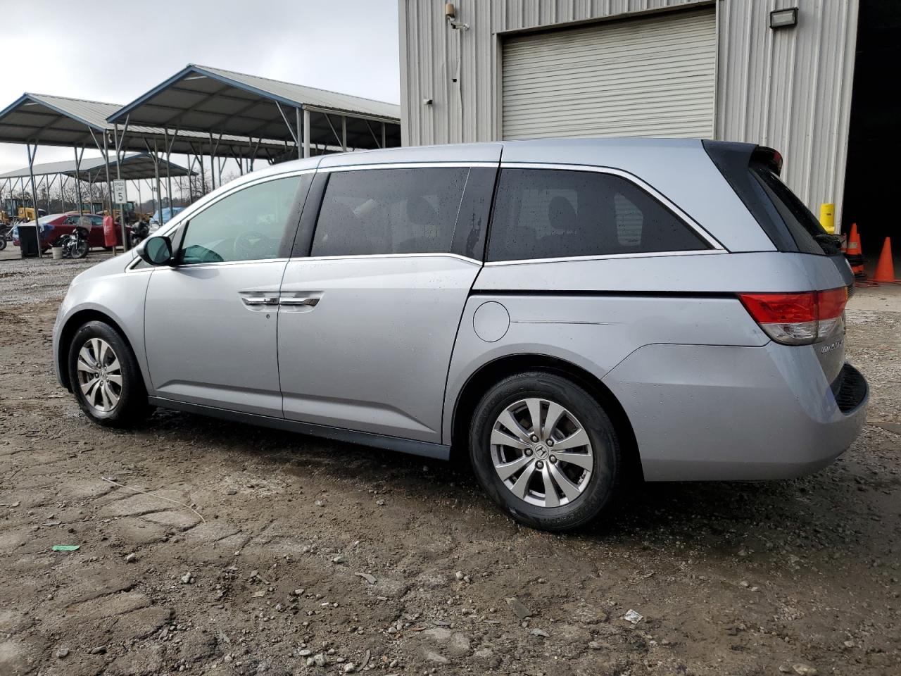 Lot #3025709301 2016 HONDA ODYSSEY SE