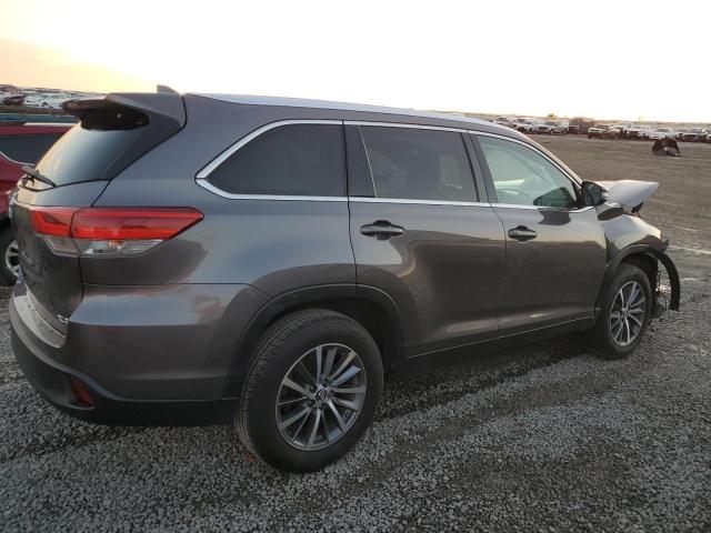 2019 TOYOTA HIGHLANDER - 5TDKZRFH6KS551999