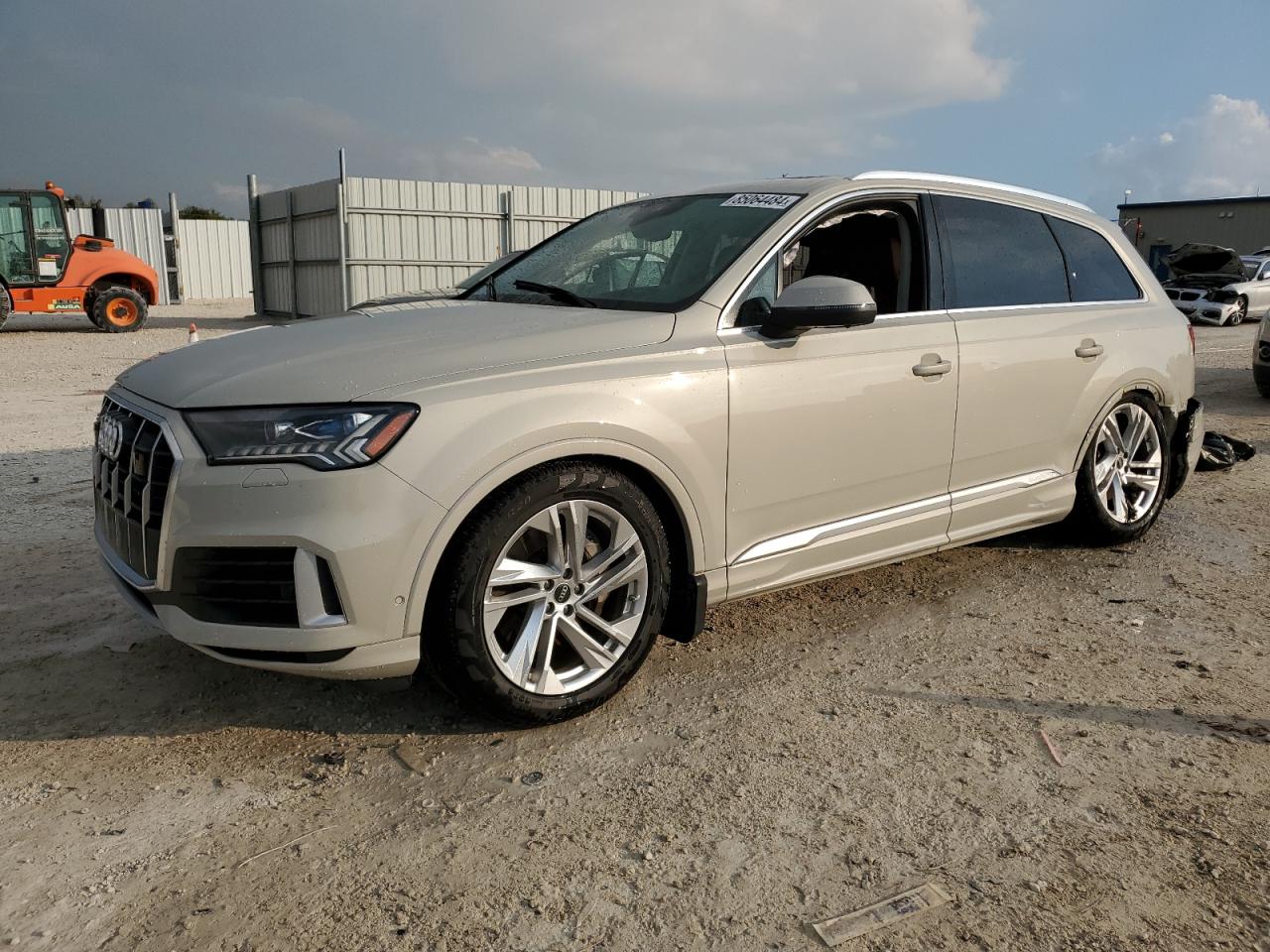  Salvage Audi Q7