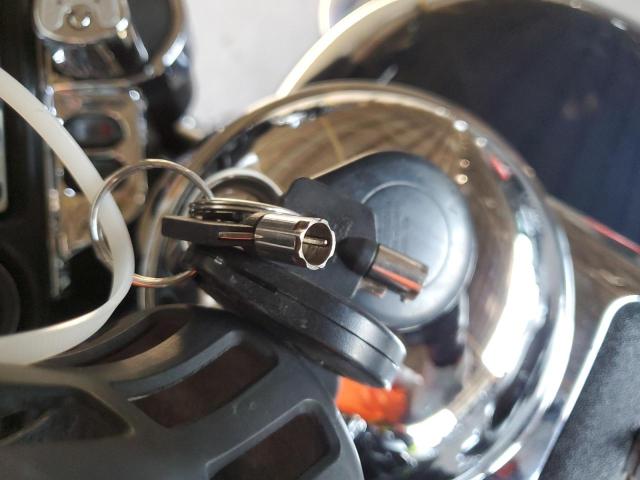 2009 HARLEY-DAVIDSON FLHTCU - 1HD1FC4189Y678256