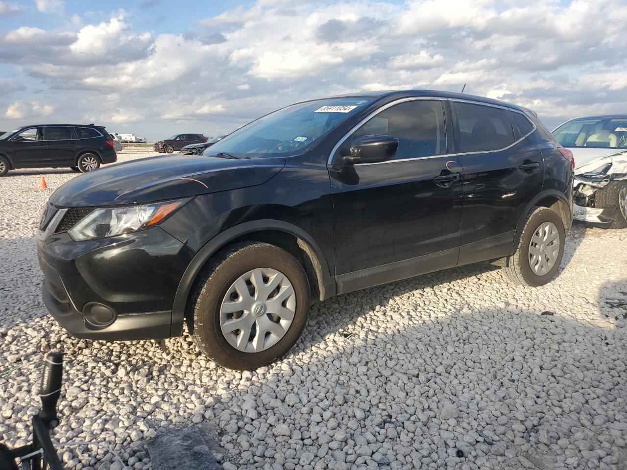  Salvage Nissan Rogue